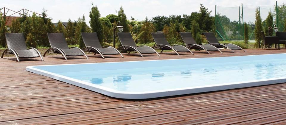 Club Insieme Grand Resort Potlogi Екстериор снимка
