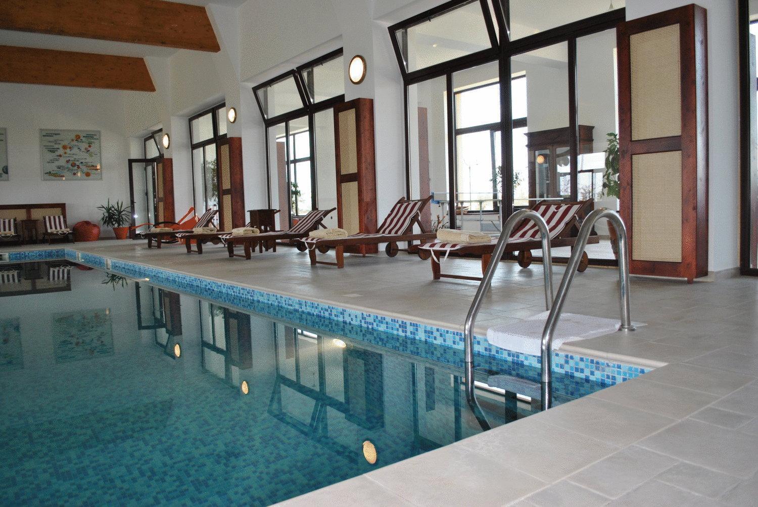 Club Insieme Grand Resort Potlogi Екстериор снимка